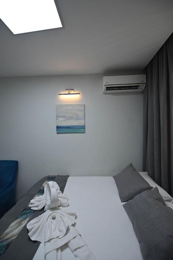 Safir Gold Hotel Istanbul Bagian luar foto