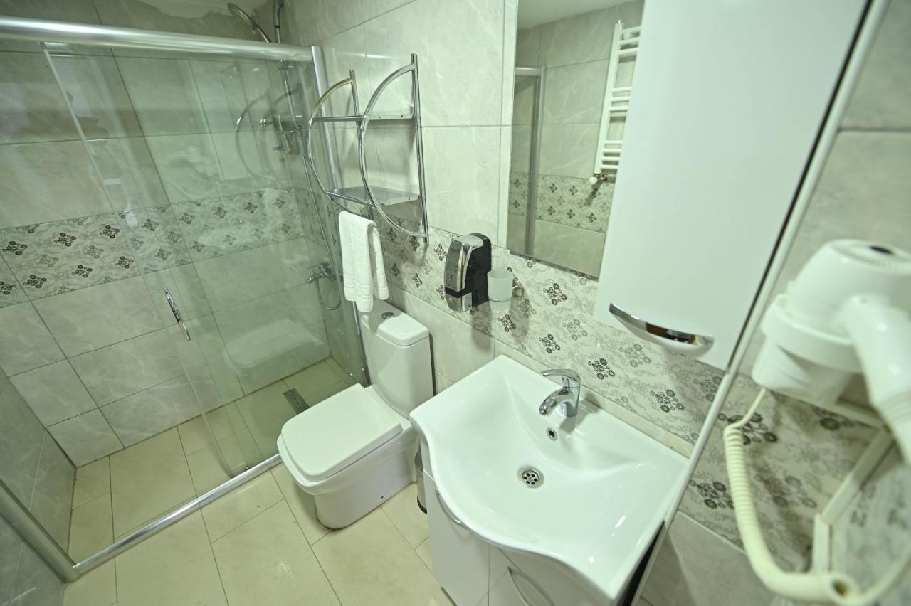 Safir Gold Hotel Istanbul Bagian luar foto